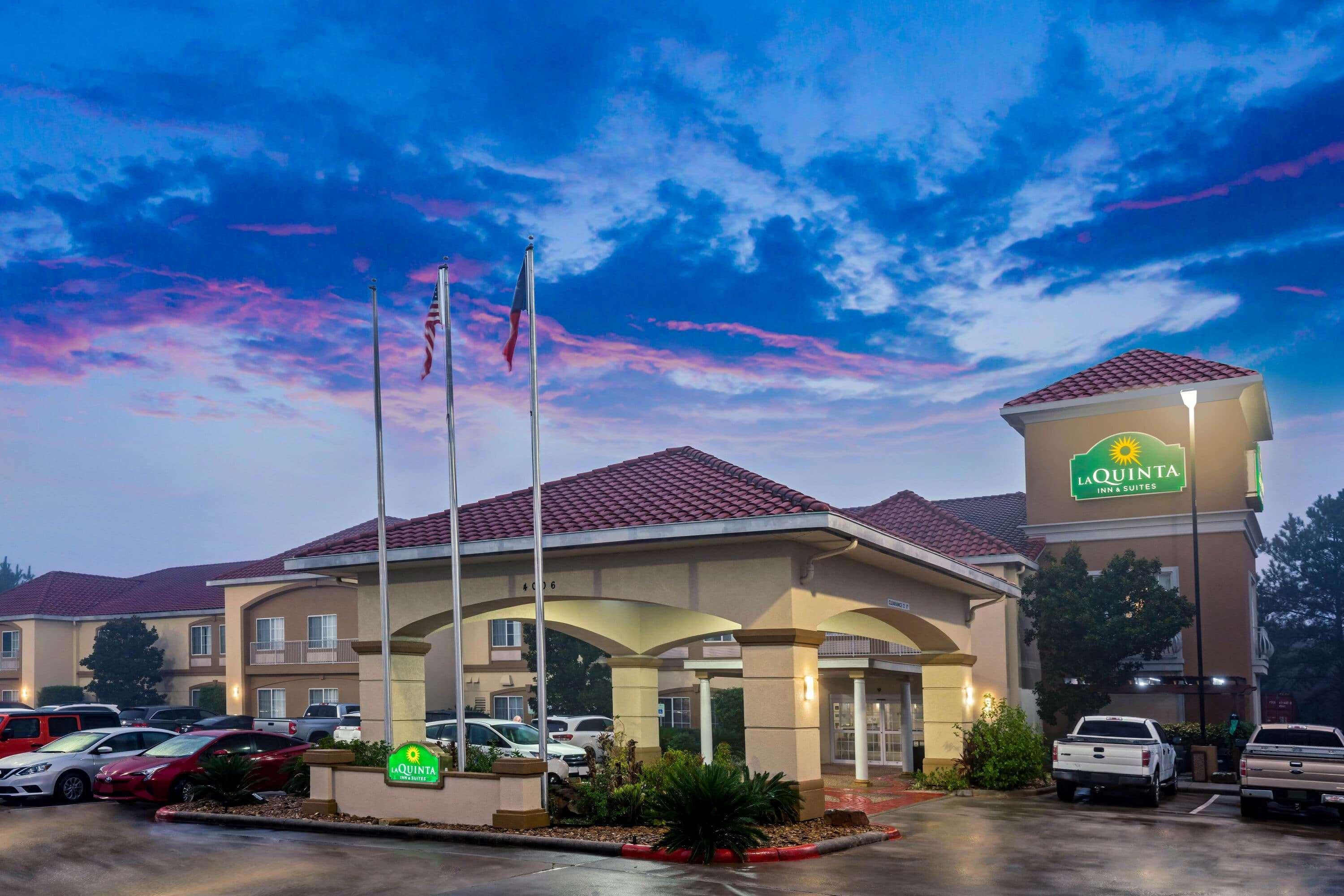La Quinta By Wyndham Conroe Hotel Exterior foto