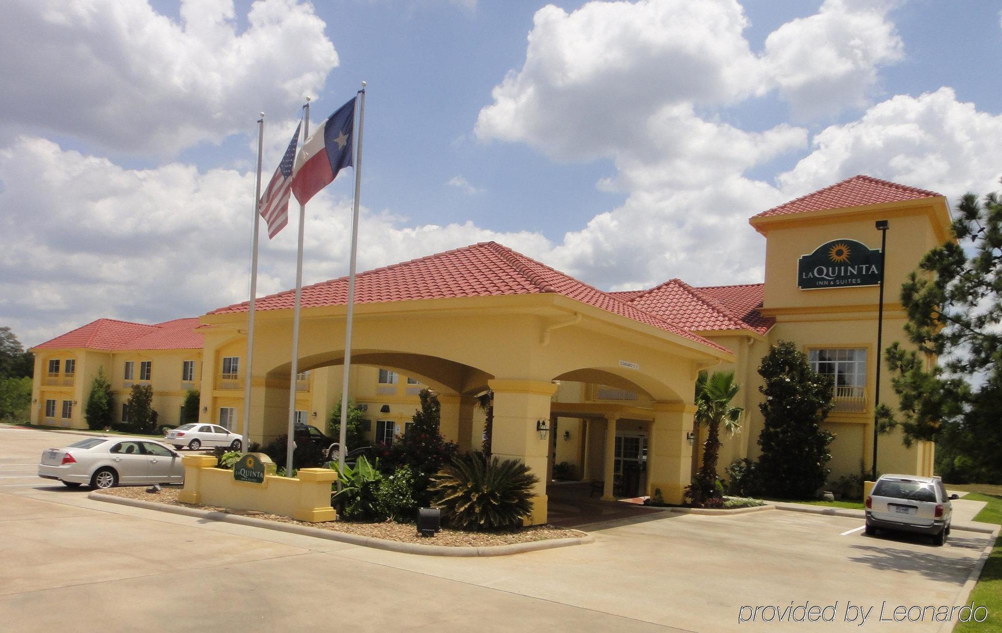La Quinta By Wyndham Conroe Hotel Exterior foto